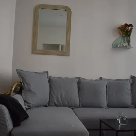 1 Bedroom In Bonne Nouvelle